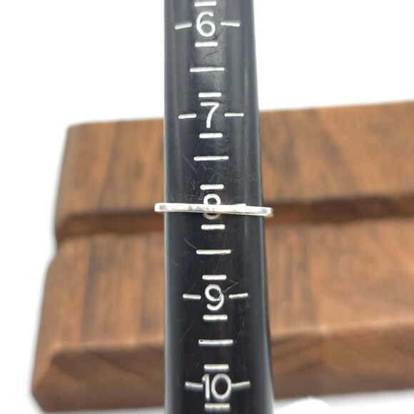 Size 8 925 Sterling Silver 7.75mm x 5.75mm Moissanite Diamond Ring - Picture 6 of 8